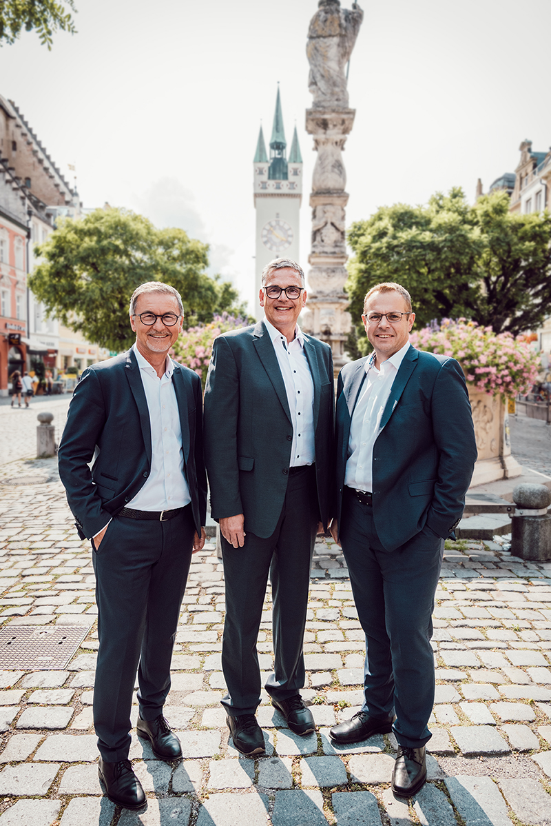 Vorstand VR-Bank Ostbayern-Mitte eG Vorstand VR-Bank Ostbayern-Mitte eG